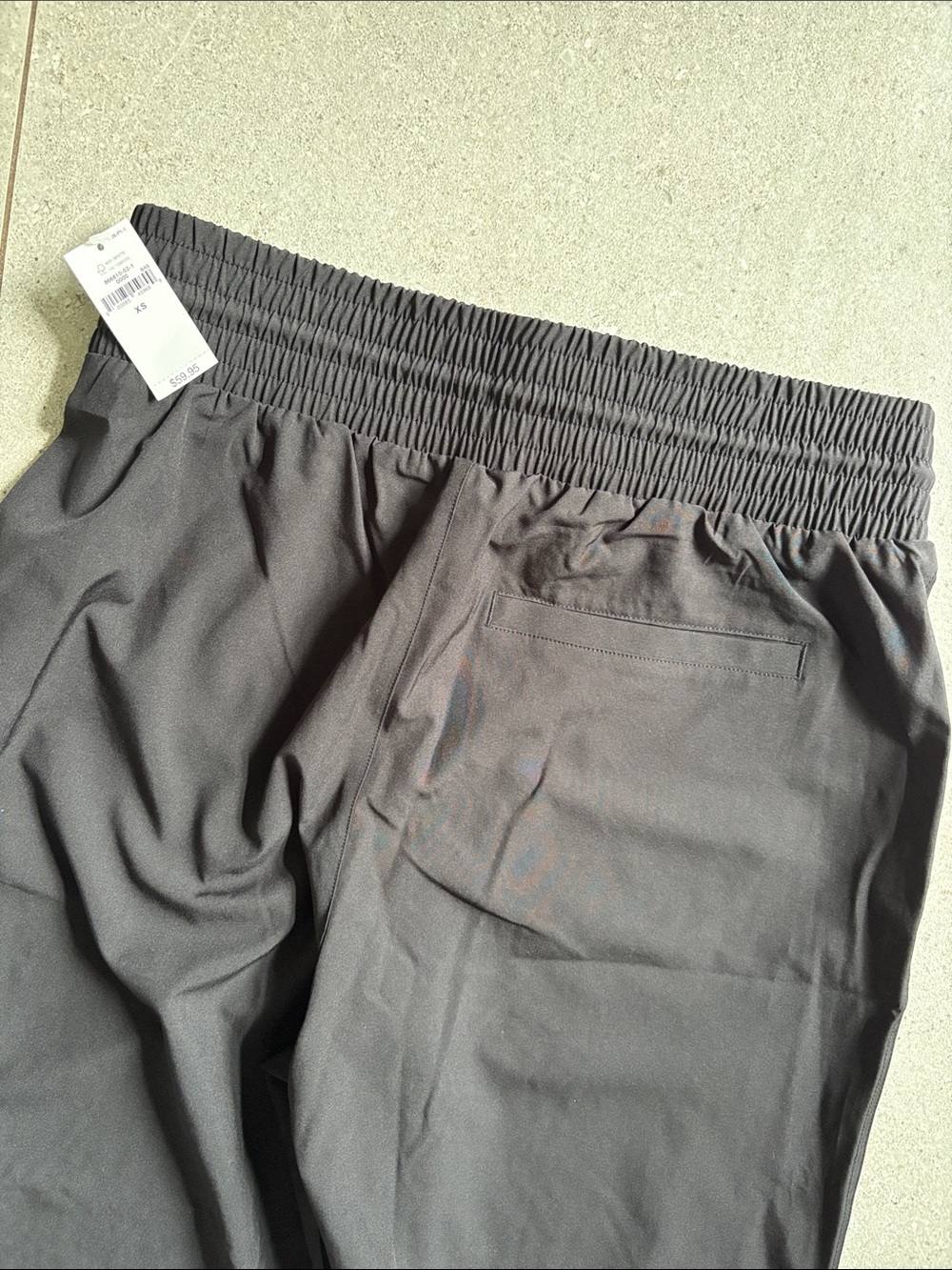 Gap Fit black High Rise Runaround Pant - Picture 3 of 3
